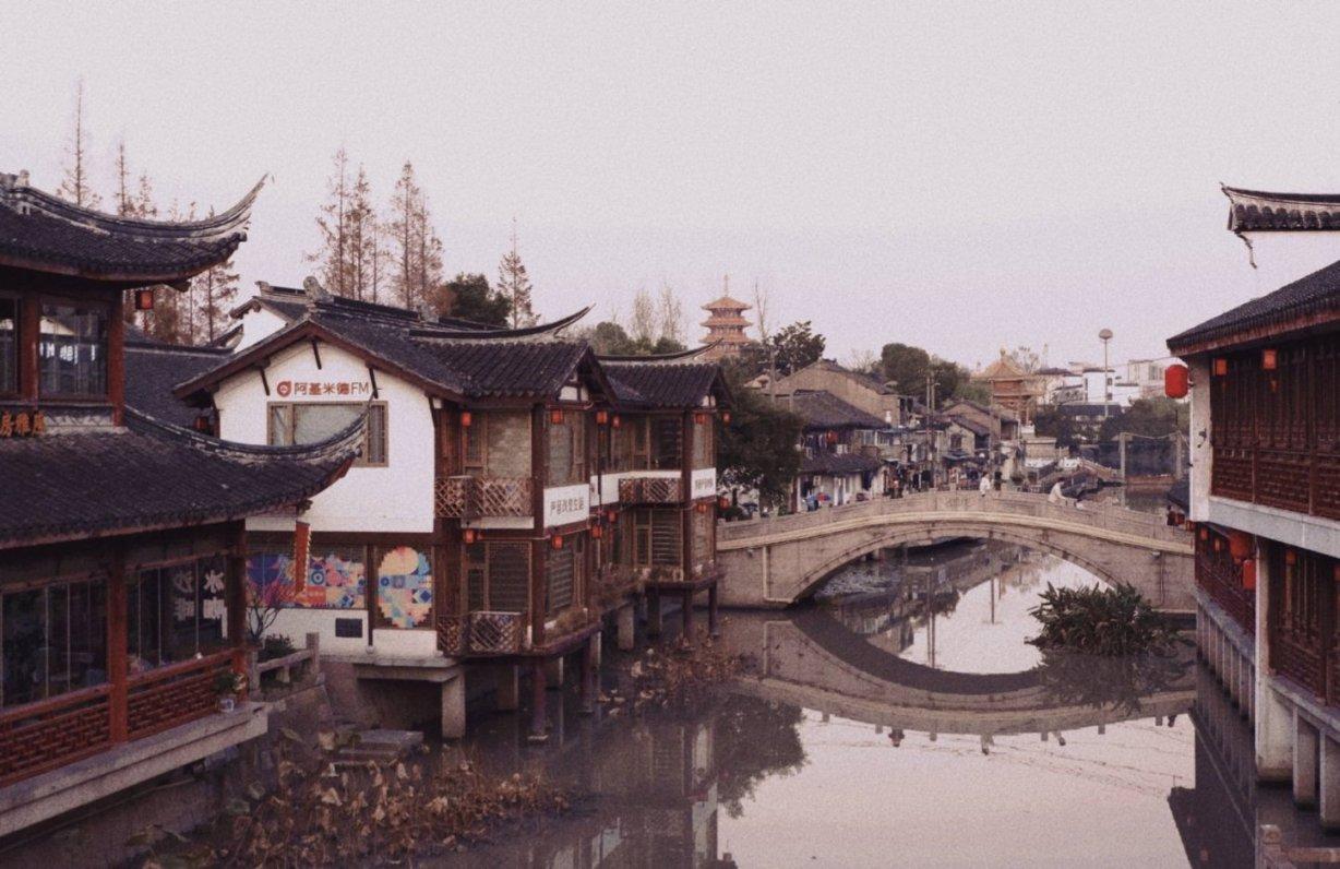 大行评级|大摩:下调中升控股目标价至22港元 维持“增持”评级